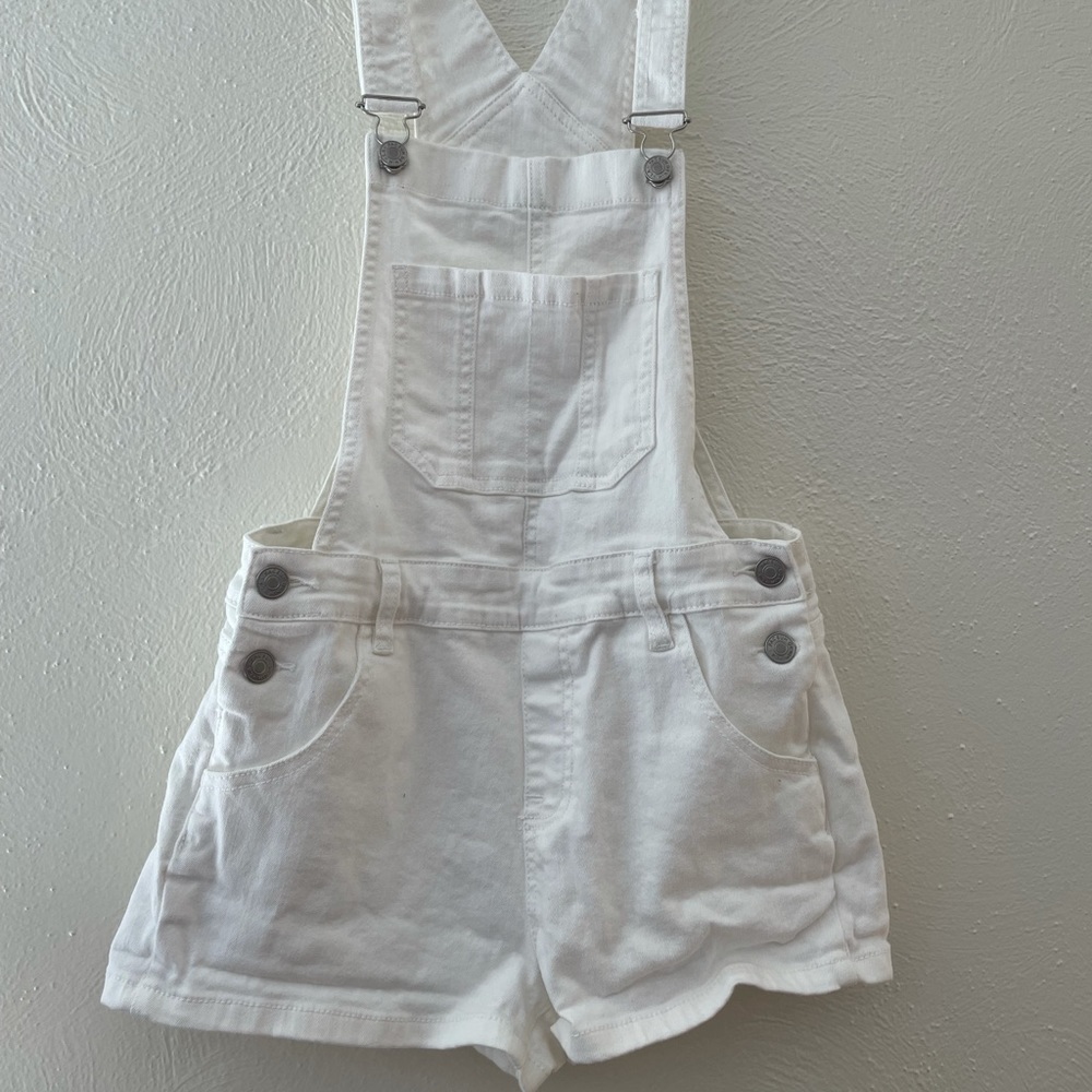 NEVER BEEN WORN White Denim PacSun Overalls, size 25